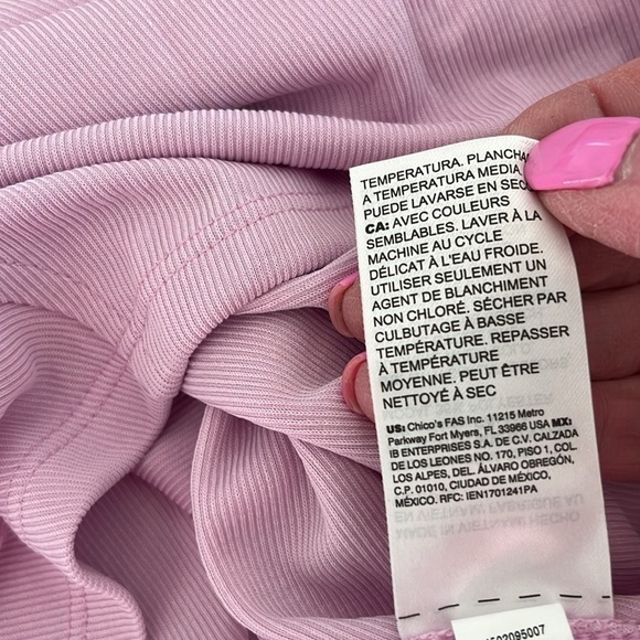 Chico’s Lavender Dolman Sleeve Top Size 2 (Large) - Picture 10 of 10